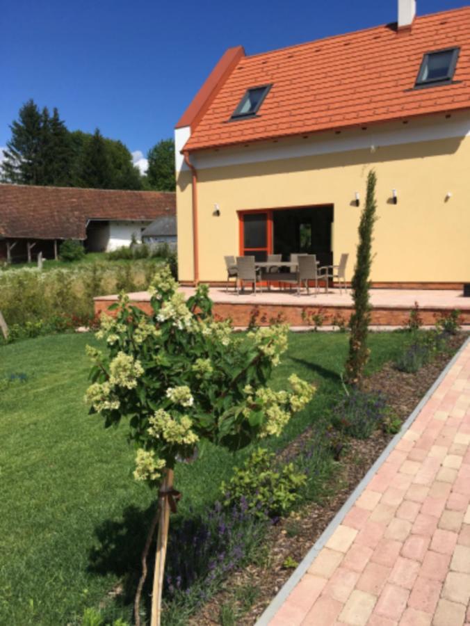 Vendvideki Pihenohazak Apartment Felsoszolnok Luaran gambar