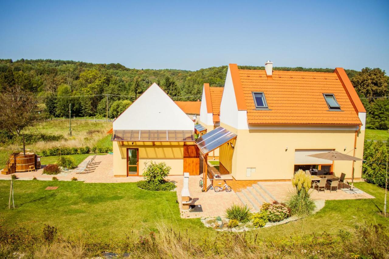 Vendvideki Pihenohazak Apartment Felsoszolnok Luaran gambar